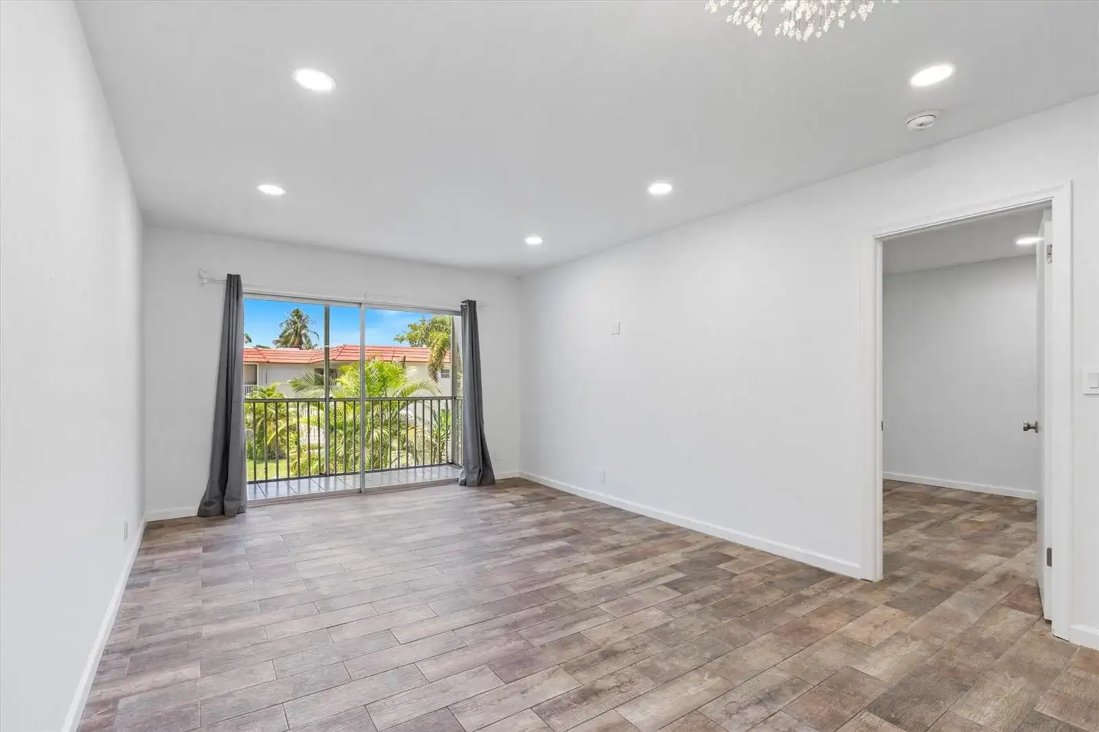 899 SE 2ND Avenue # 203, Deerfield Beach FL 33441 photo 4