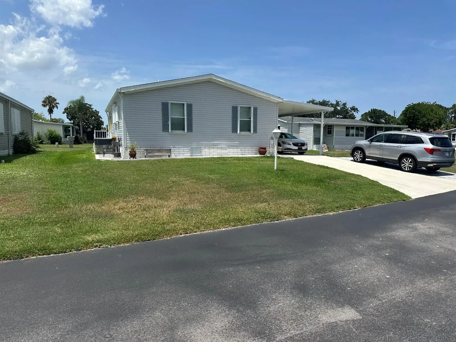 479 TROPICAL ISLES Circle # 18, Fort Pierce FL 34982