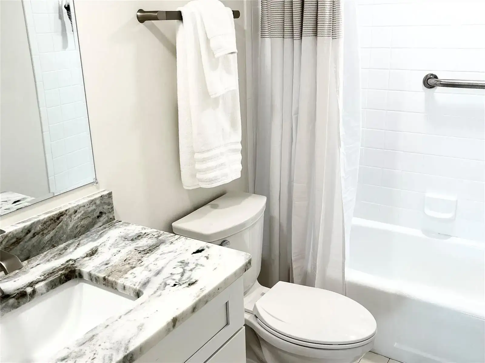 40 NE PLANTATION Road # 410, Hutchinson Island FL 34996 photo 5