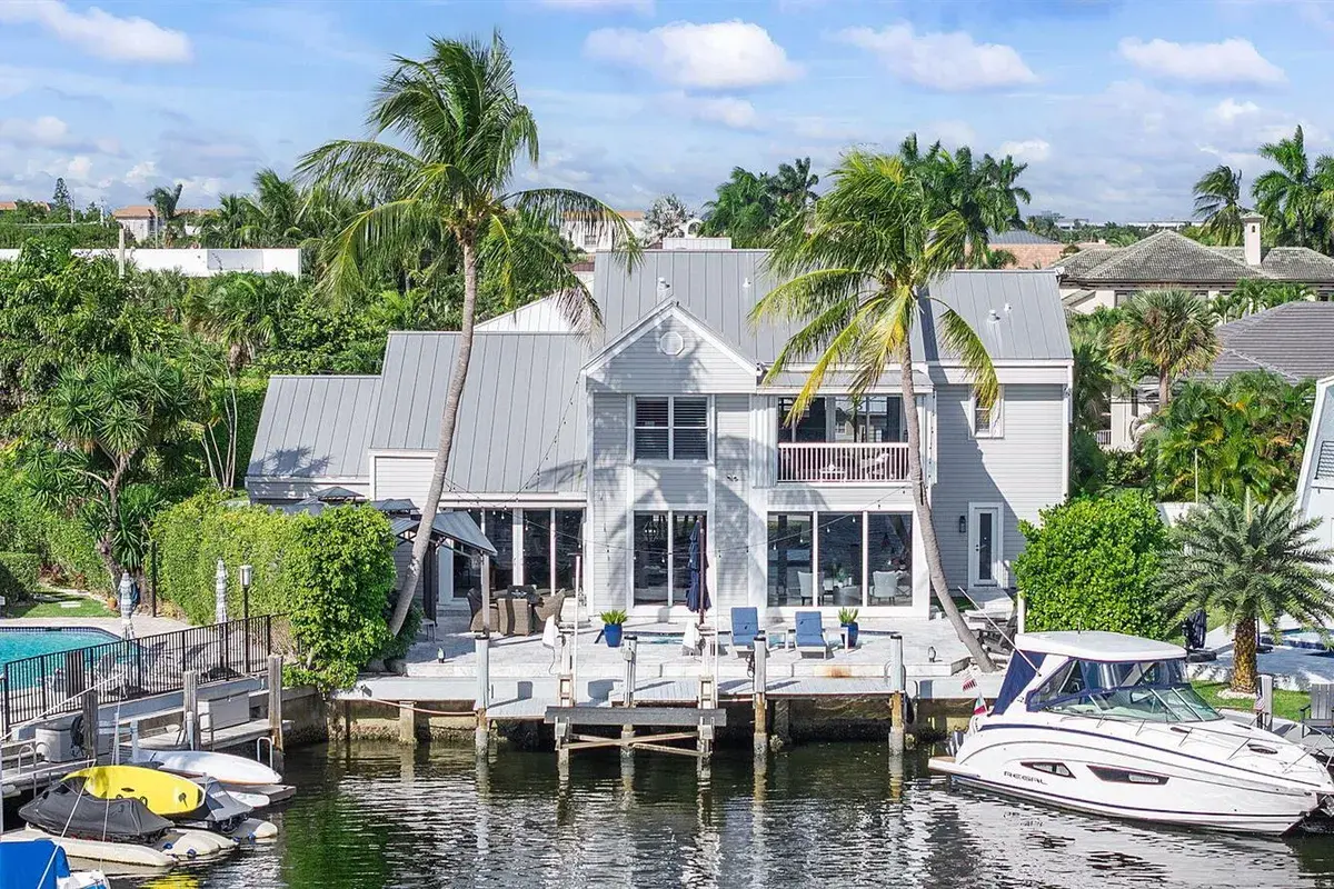 910 JASMINE Drive, Delray Beach FL 33483