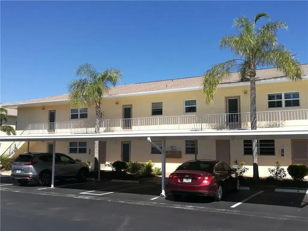 2950 SE OCEAN Boulevard # 6, Stuart FL 34996 photo 3
