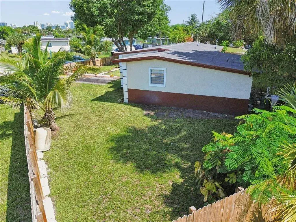 1313 NW 13TH Court, Fort Lauderdale FL 33311