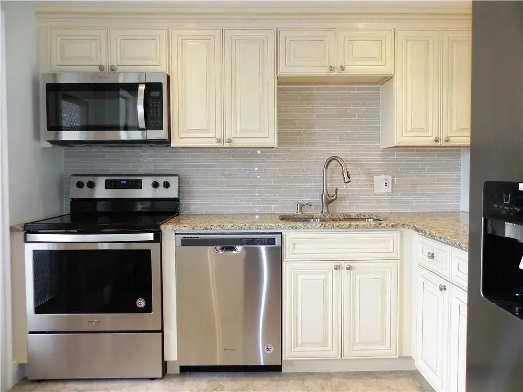4650 Washington Street # 207, Hollywood FL 33021