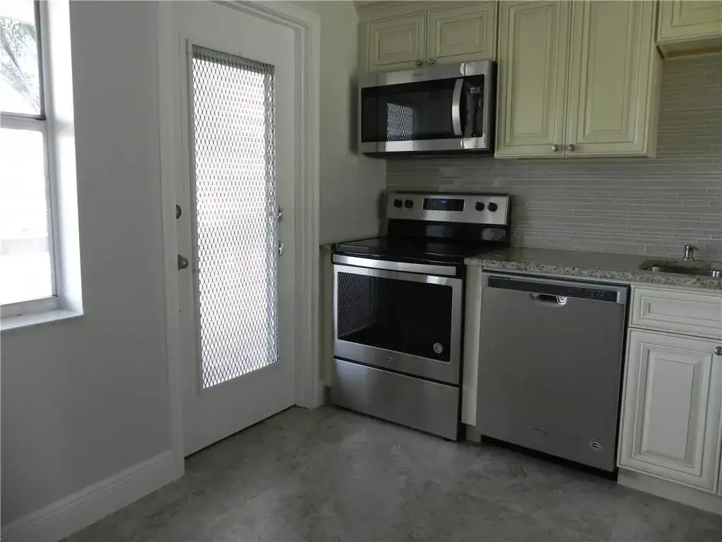 4650 Washington Street # 207, Hollywood FL 33021 photo 4