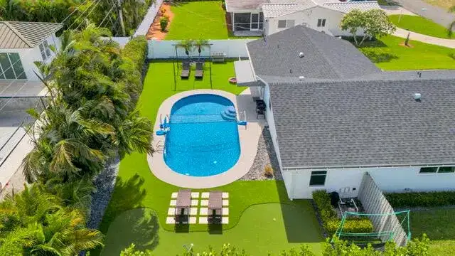 722 SW 28th Avenue, Boynton Beach FL 33435 photo 3