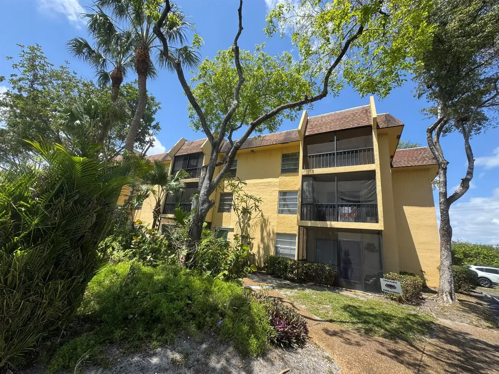 450 NW 20th Street, Boca Raton FL 33431 photo 2