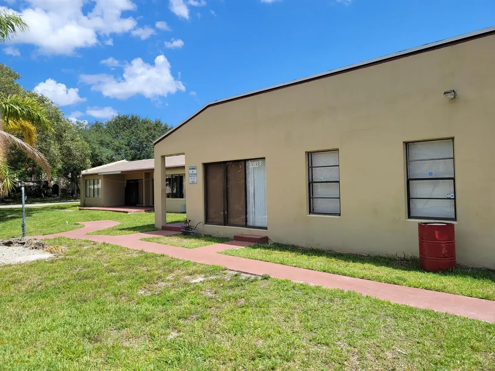6383 10th Avenue N, FL 33463 photo 2