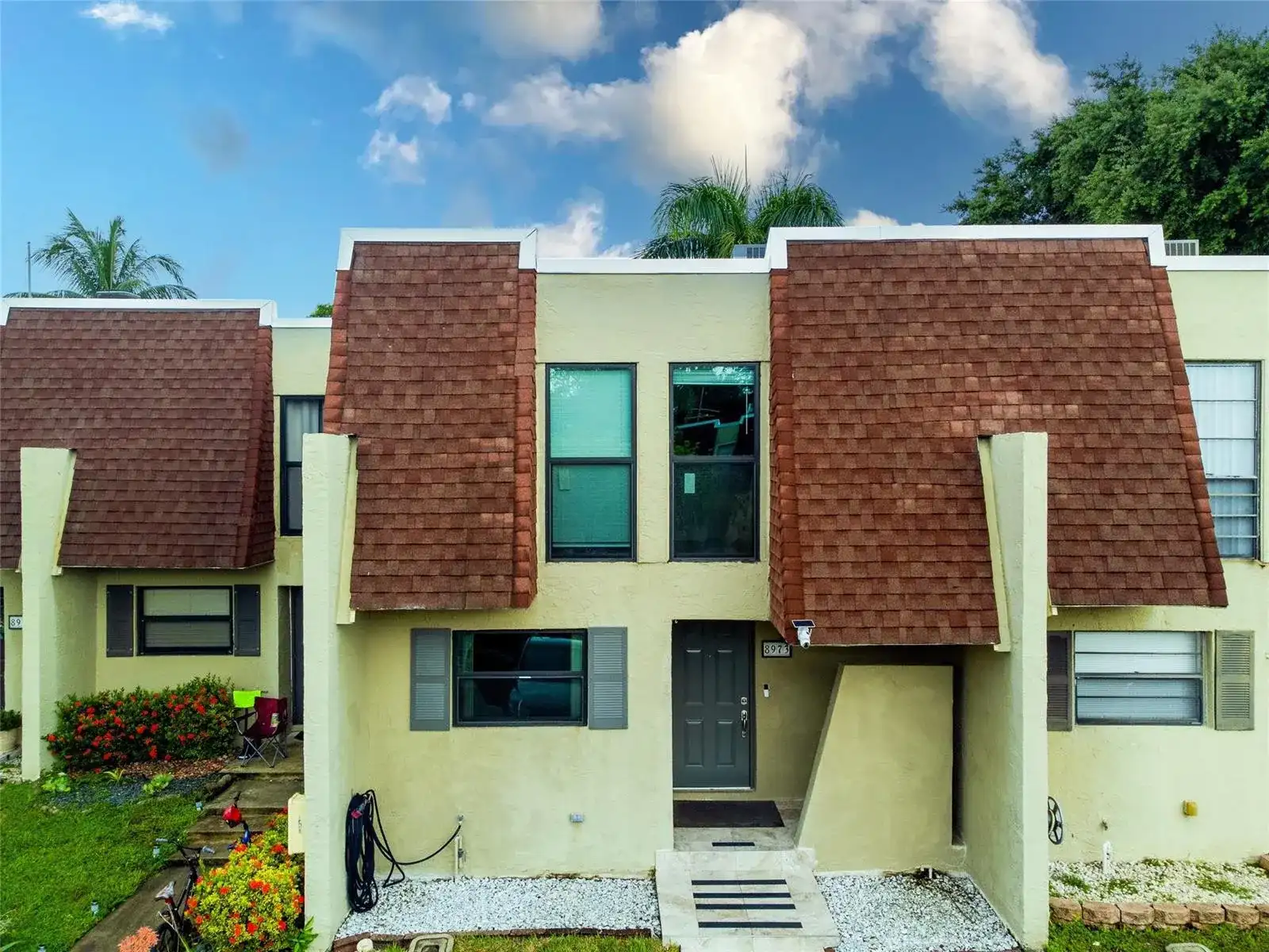 8973 Palm Tree Lane, Pembroke Pines FL 33024