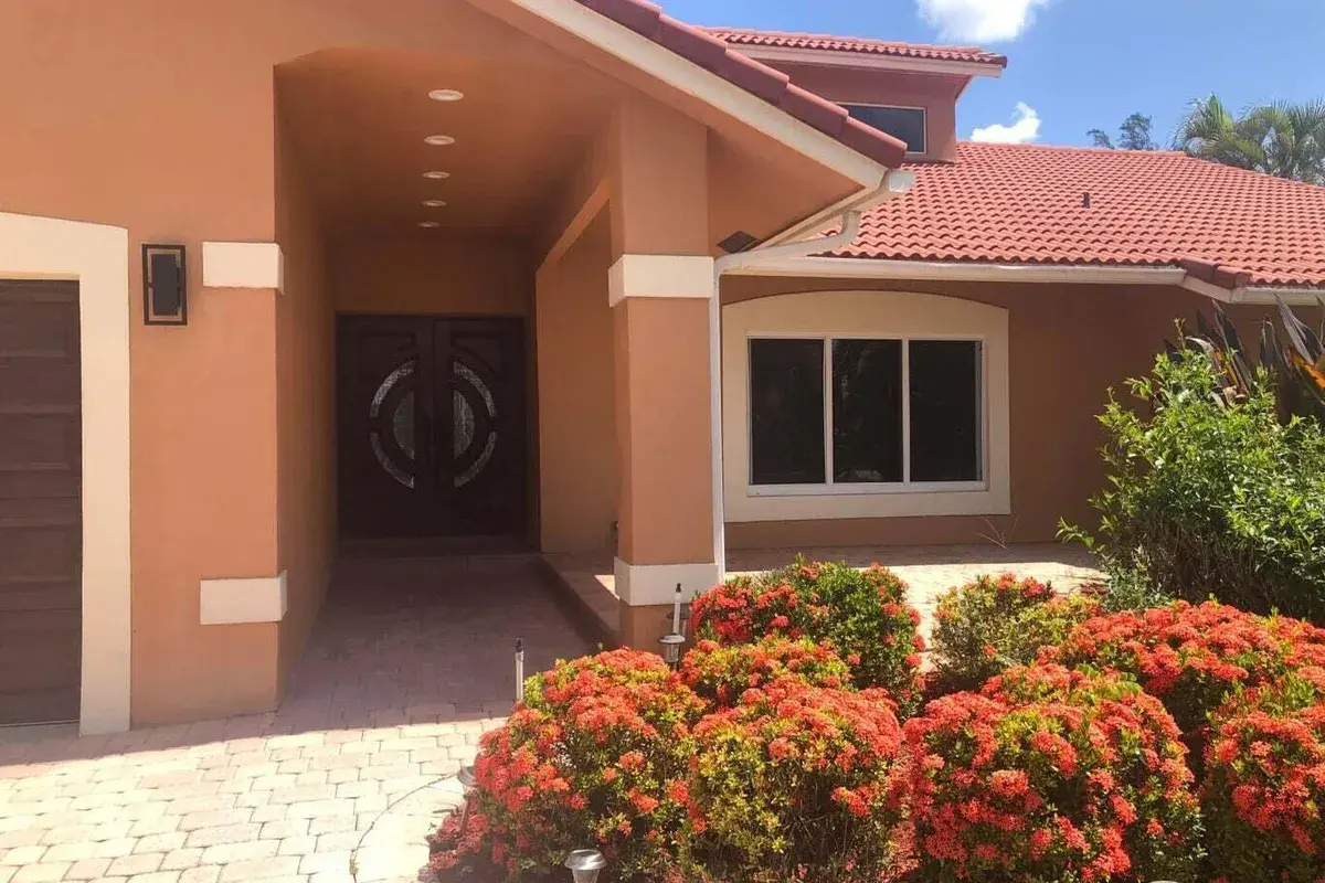8649 NW 57th Court, Coral Springs FL 33067