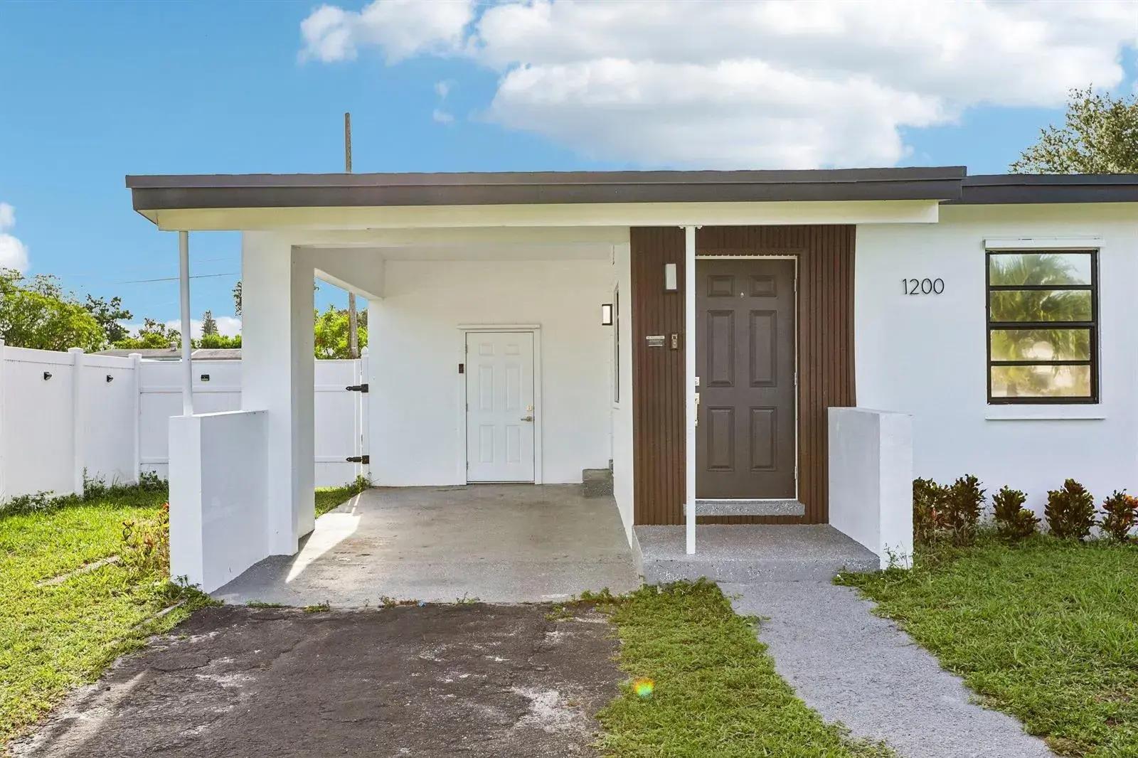 1200 NW 19TH Avenue, Fort Lauderdale FL 33311