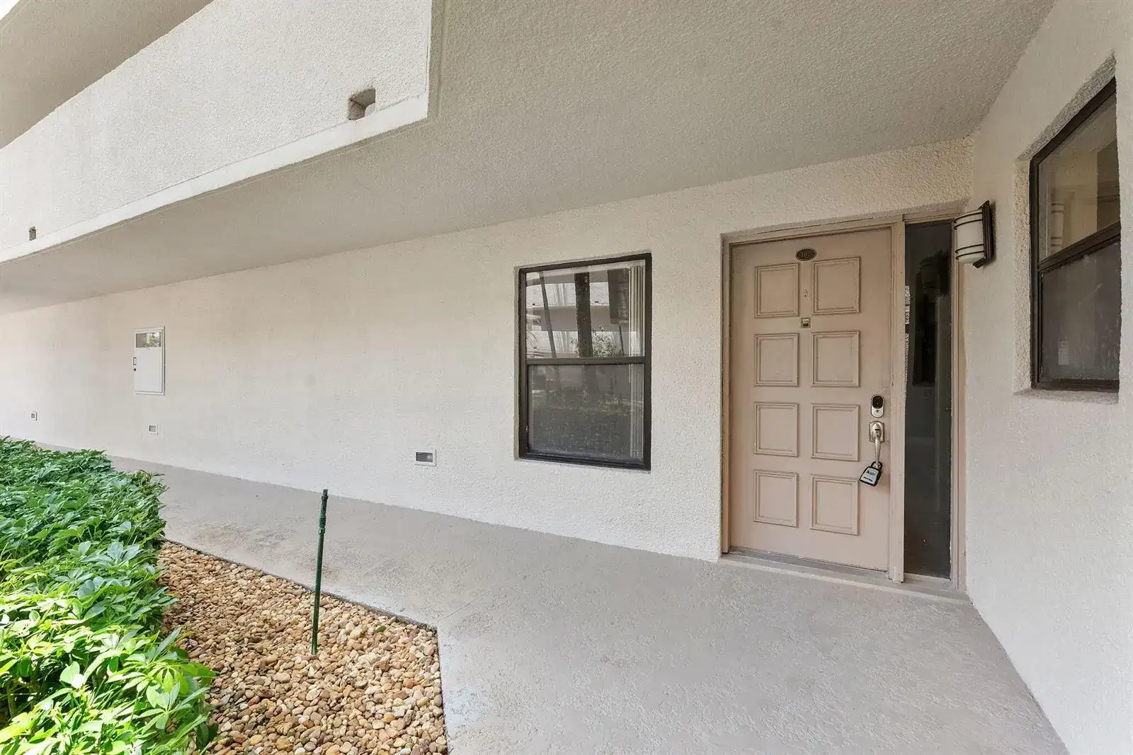 5800 Camino Del Sol # 102, Boca Raton FL 33433 photo 2