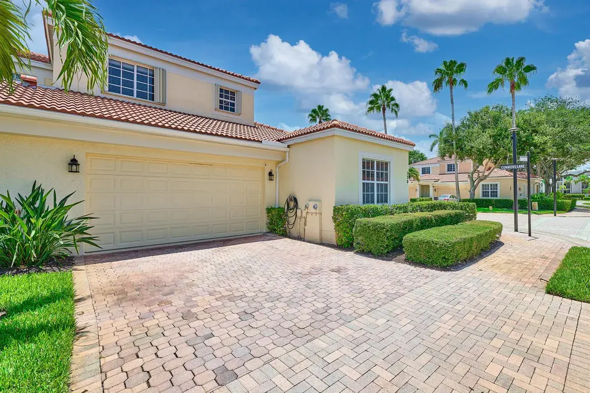 530 Commons Drive, Palm Beach Gardens FL 33418