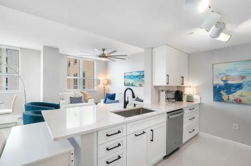 350 N FEDERAL Highway # 405, Boynton Beach FL 33435 photo 2
