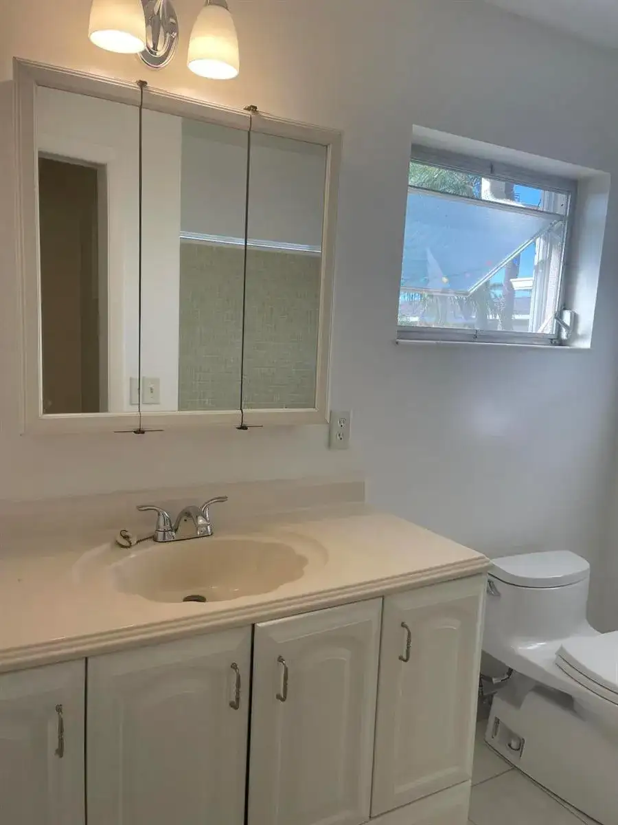 2676 DUDLEY Drive E # B, West Palm Beach FL 33415 photo 4