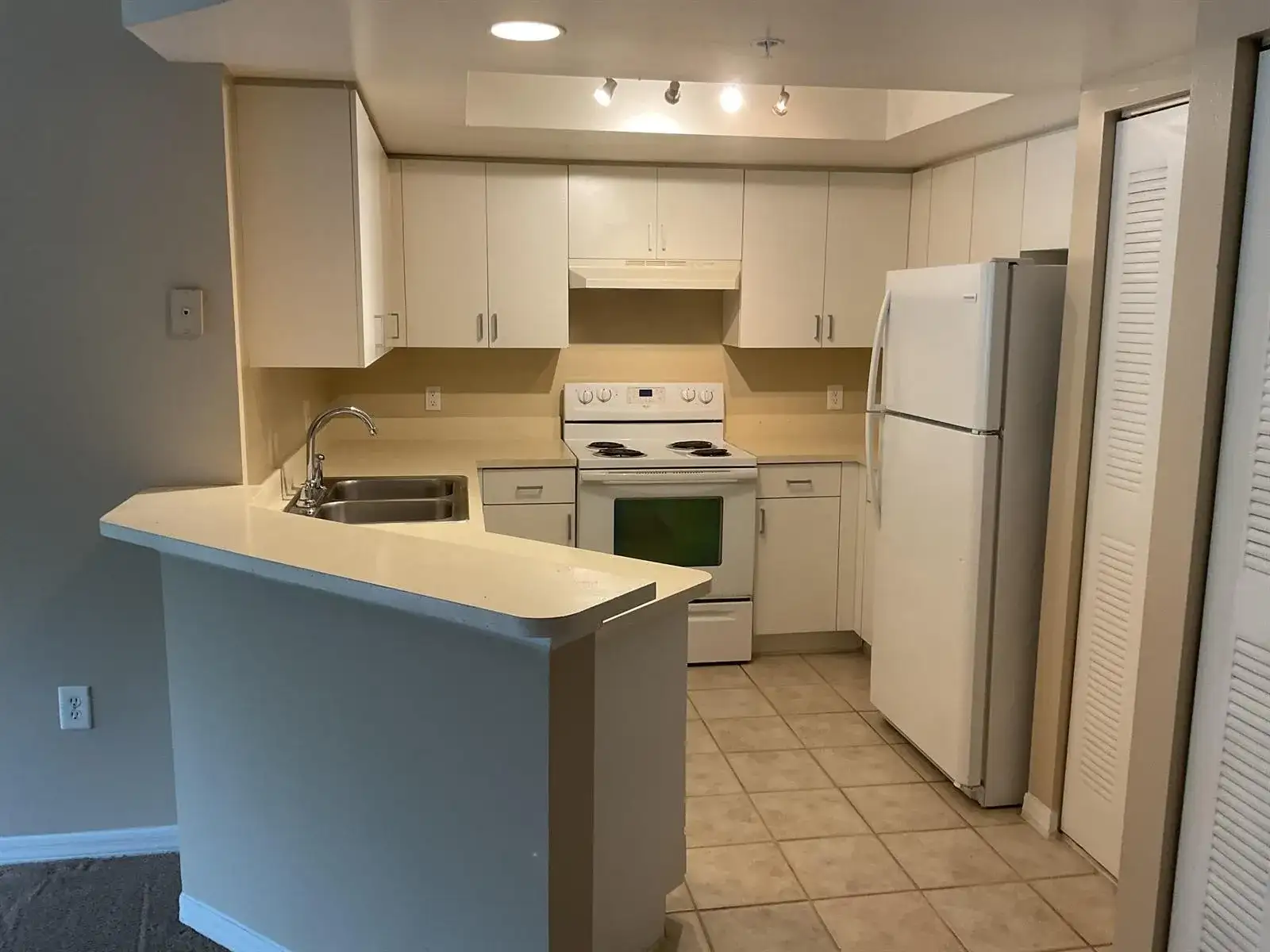 4163 N Haverhill Road # 1217, West Palm Beach FL 33417 photo 3