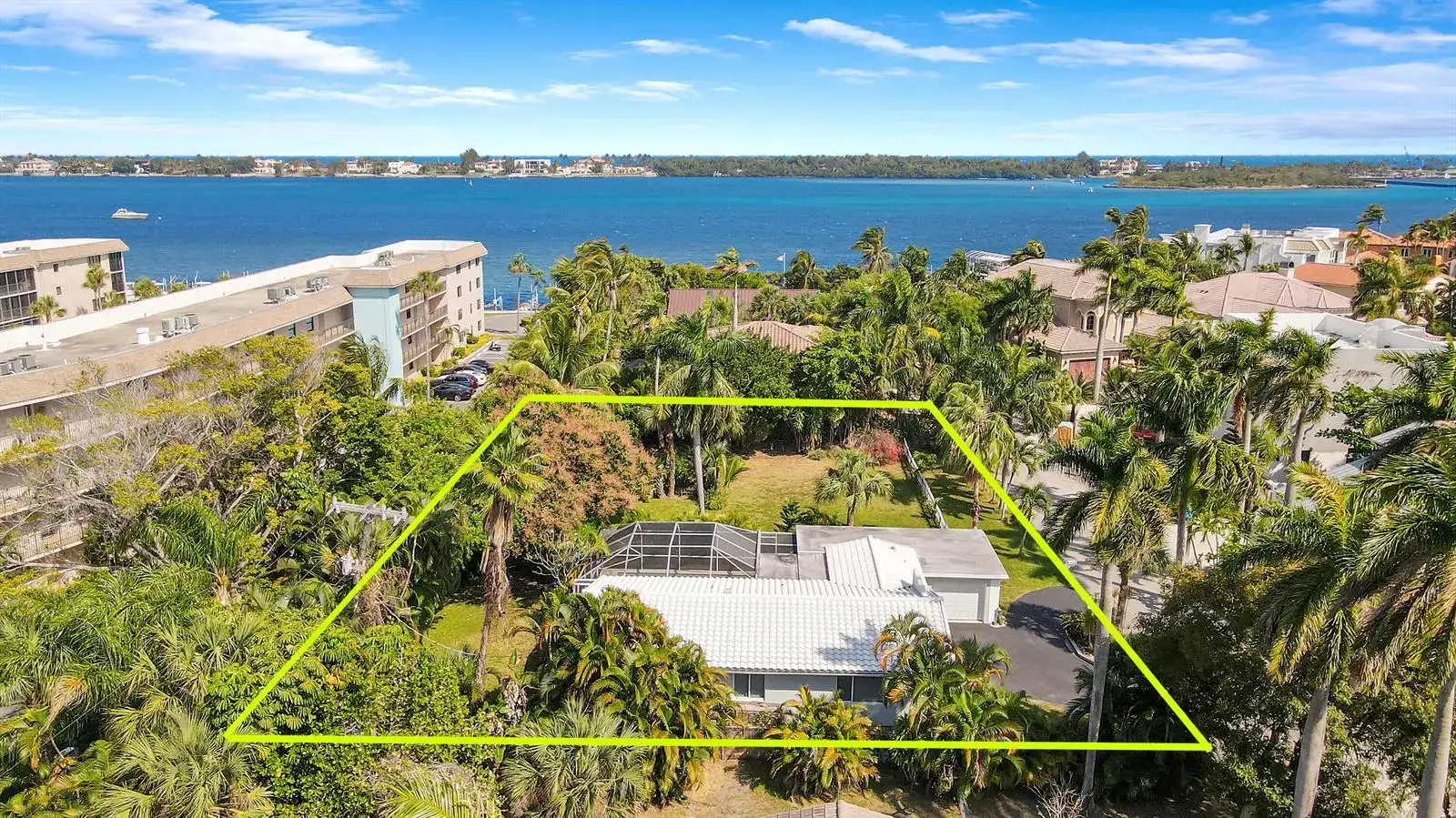 631 Lakeside Harbor, Boynton Beach FL 33435 photo 2