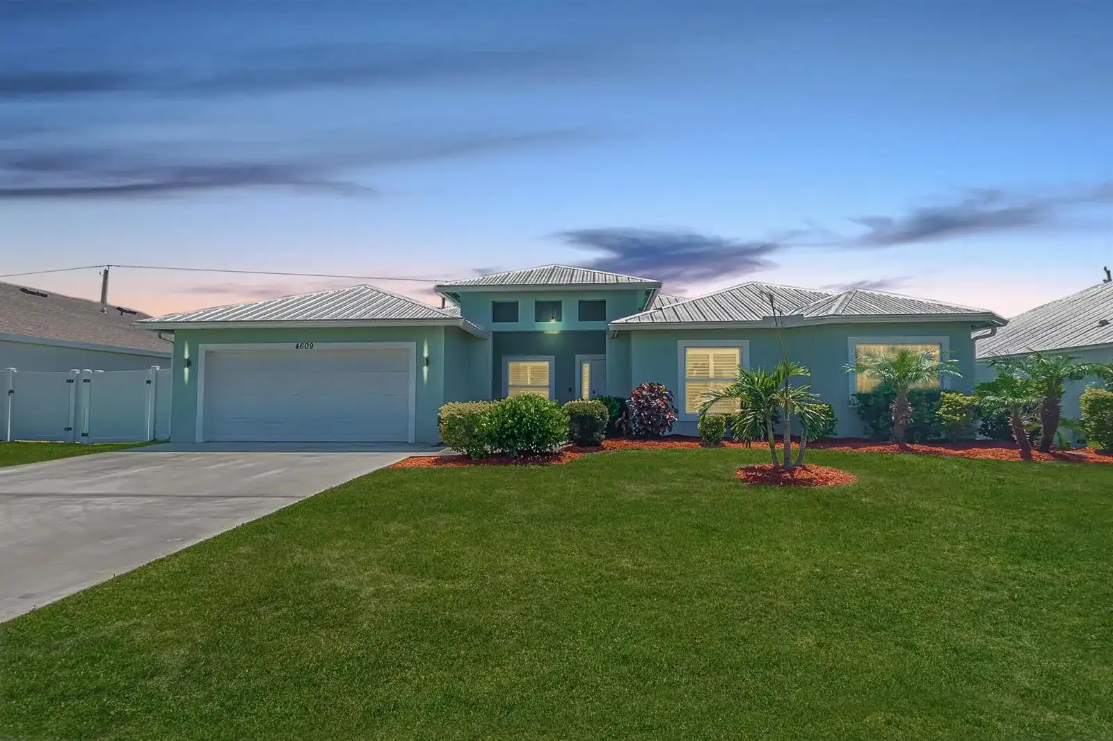 4609 SW Savona Boulevard, Port St. Lucie FL 34953