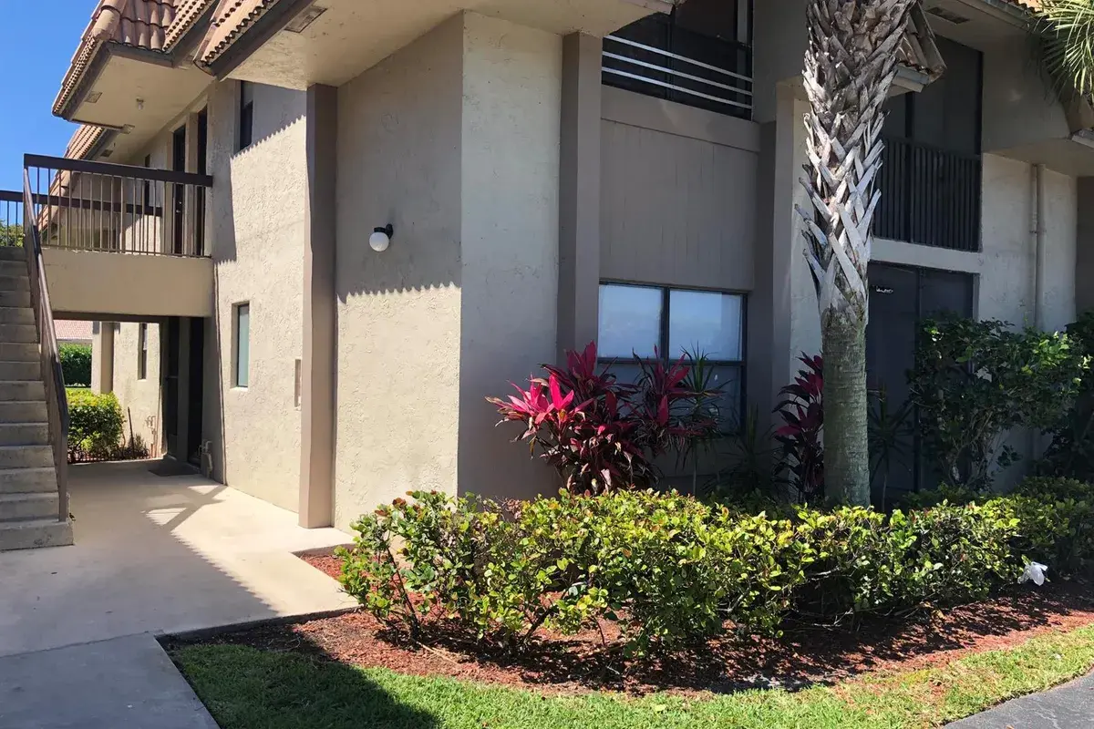 10714 Royal Palm Boulevard # 2, Coral Springs FL 33065
