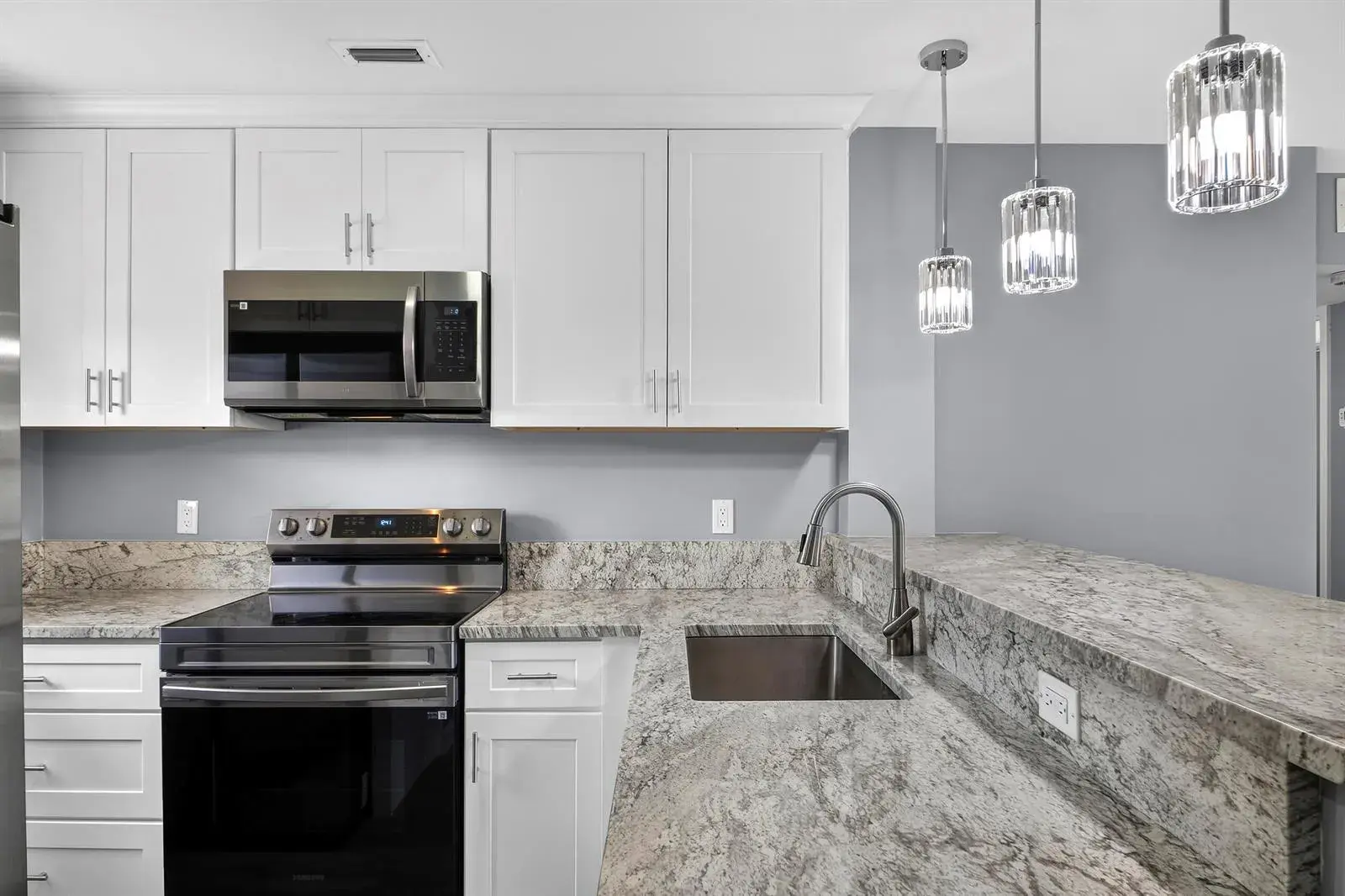 3236 CORAL RIDGE Drive # 3236, Coral Springs FL 33065