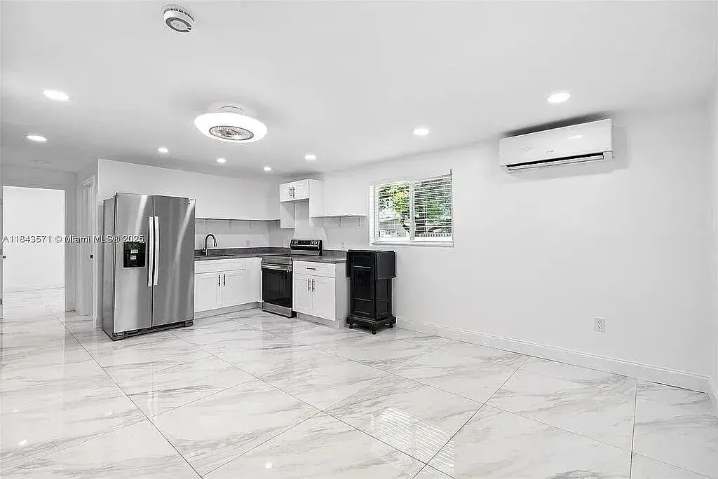 2001 N 22ND Avenue, Hollywood FL 33020