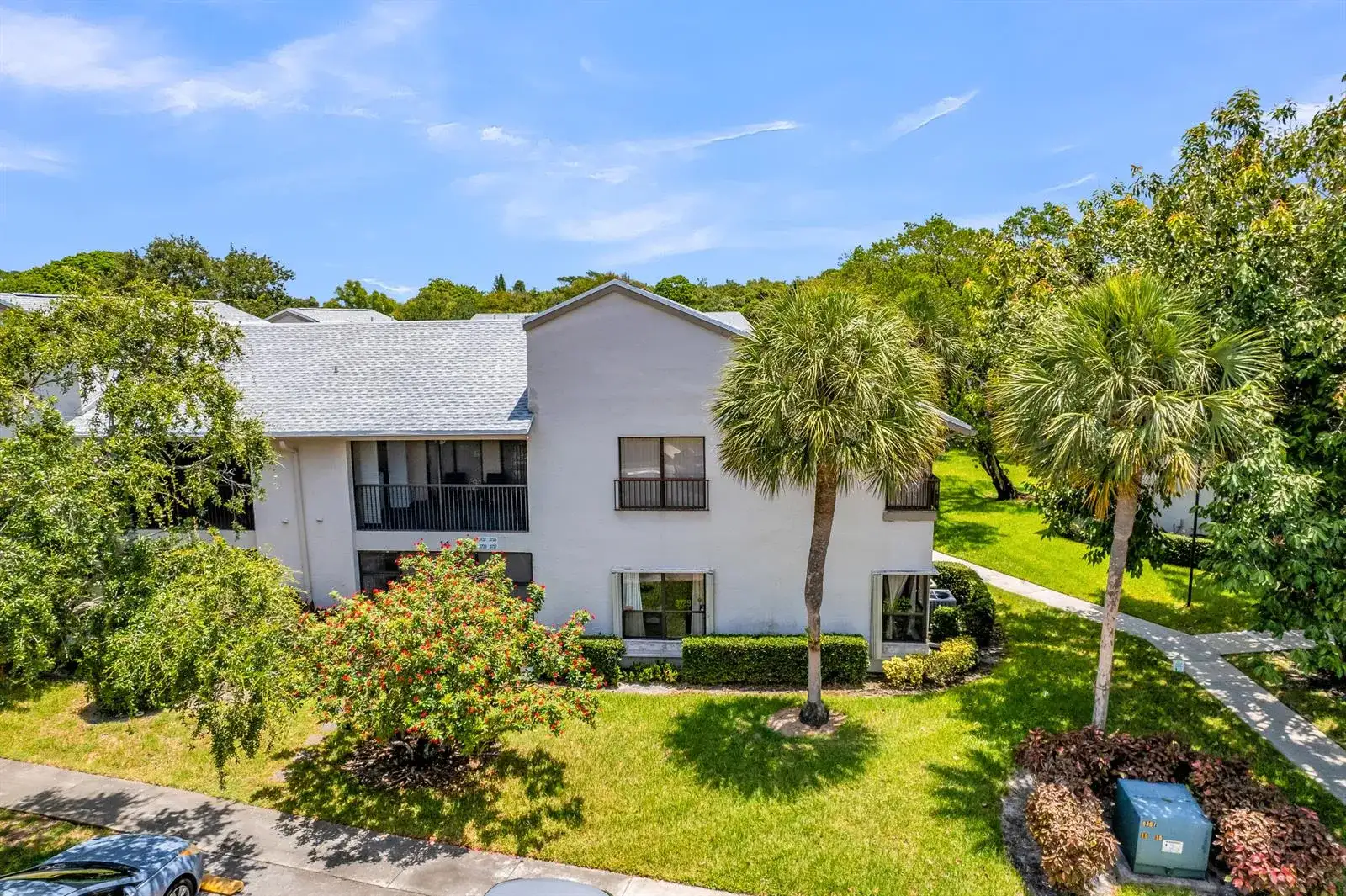 3729 NW 35th Street, Coconut Creek FL 33066 photo 2