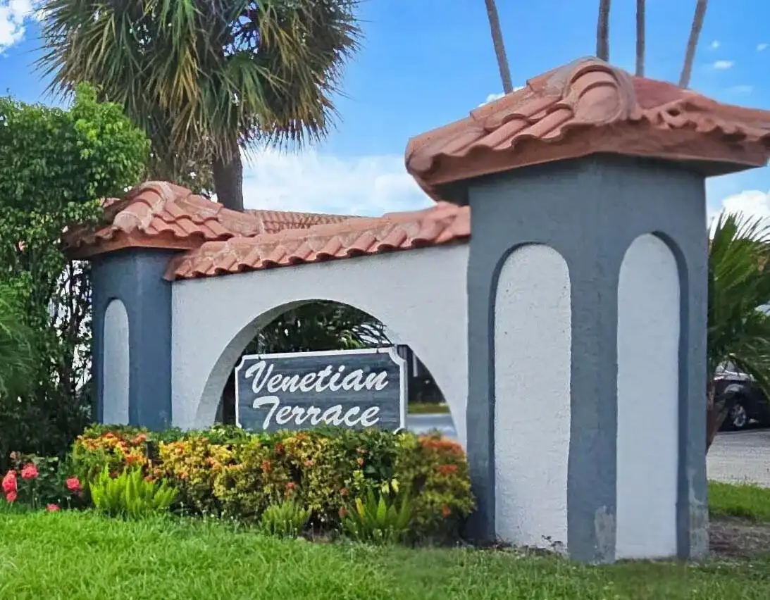 2101 W Woolbright Road # J107, Boynton Beach FL 33426