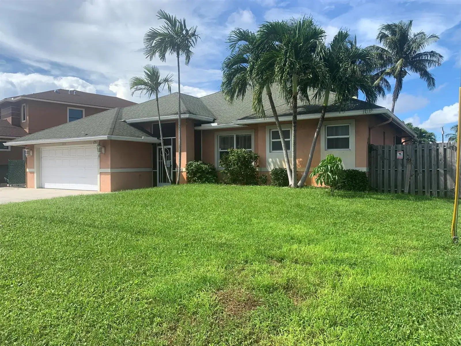 2215 HYPOLUXO Road, Lake Worth FL 33462 photo 2