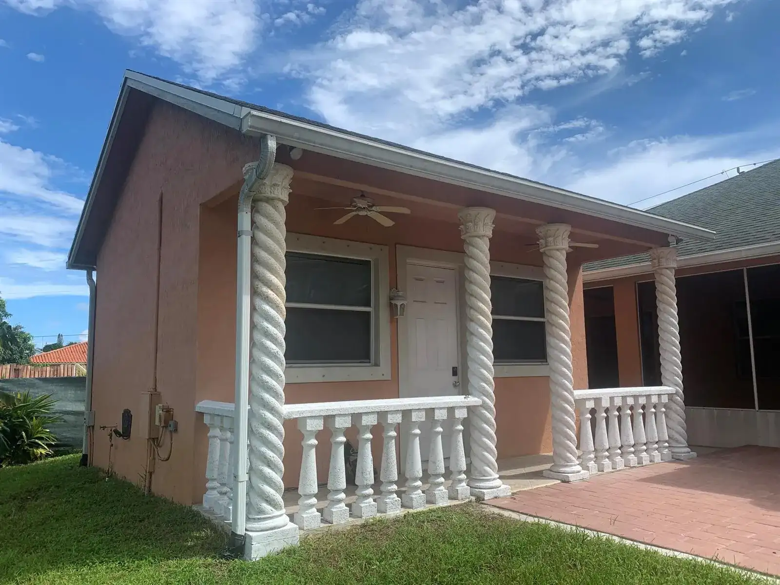 2215 HYPOLUXO Road, Lake Worth FL 33462 photo 5