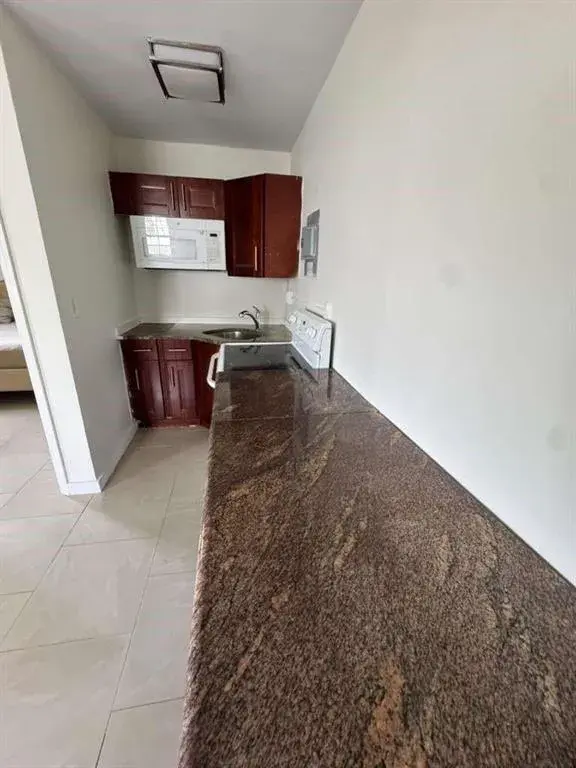 1042 Foster Road # 2, Hallandale Beach FL 33009