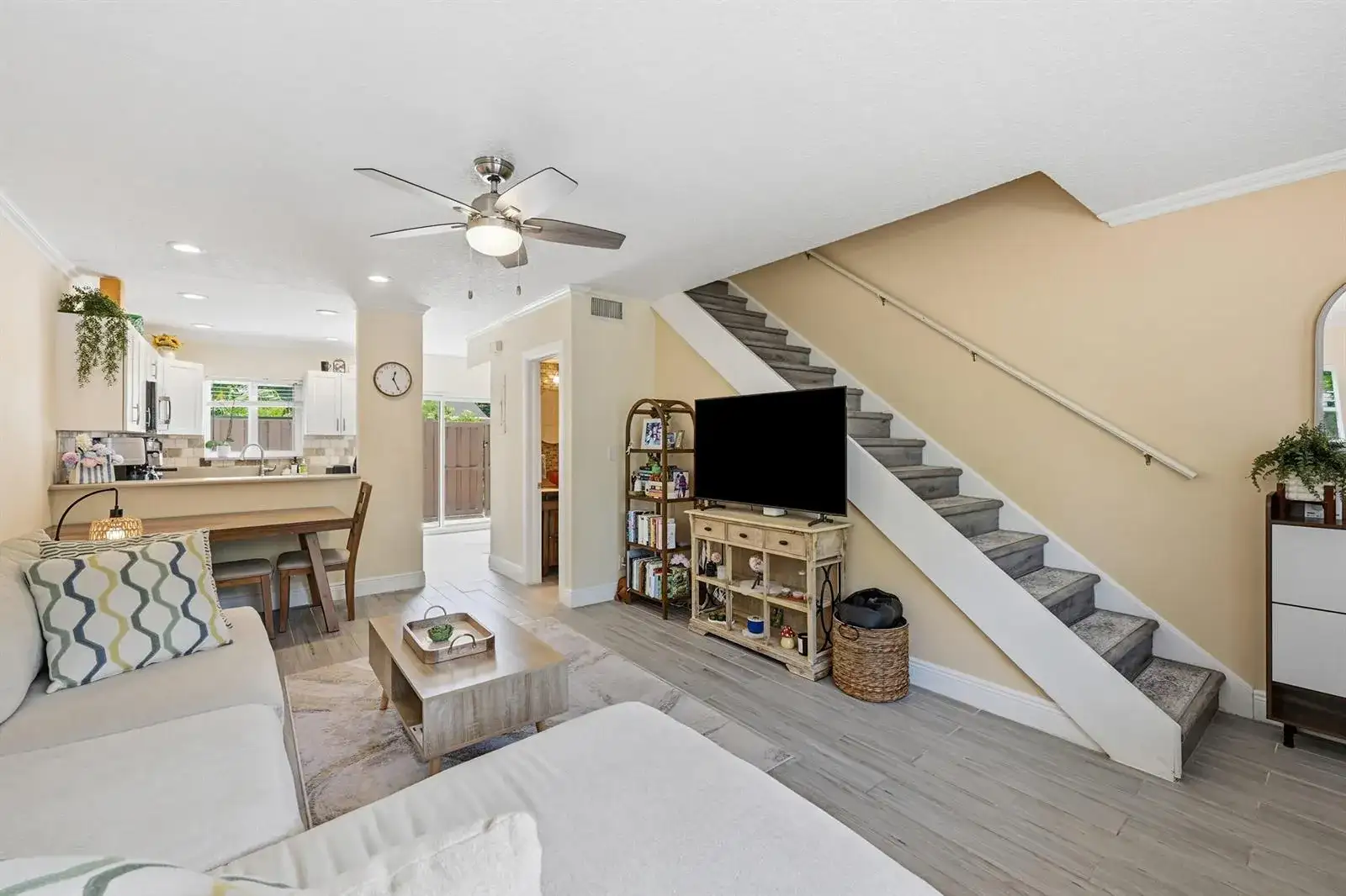 47 NE 20th Court # 1H, Wilton Manors FL 33305 photo 2