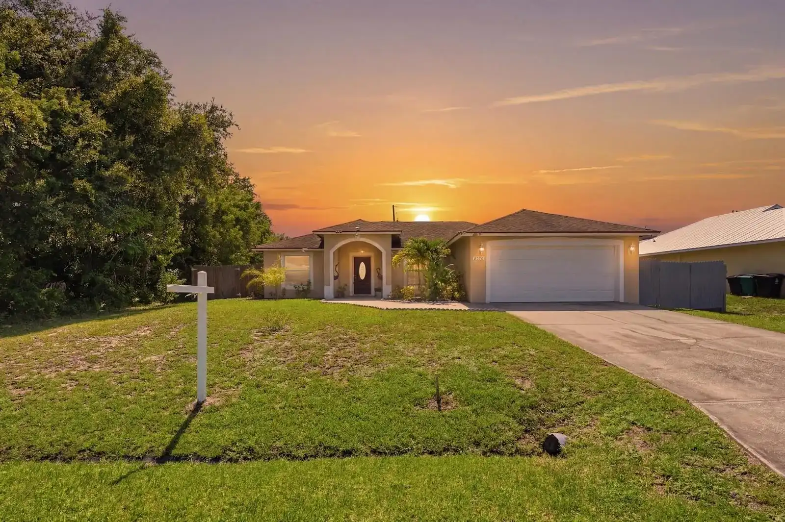 2674 SW ABELARD Street, Port St. Lucie FL 34953