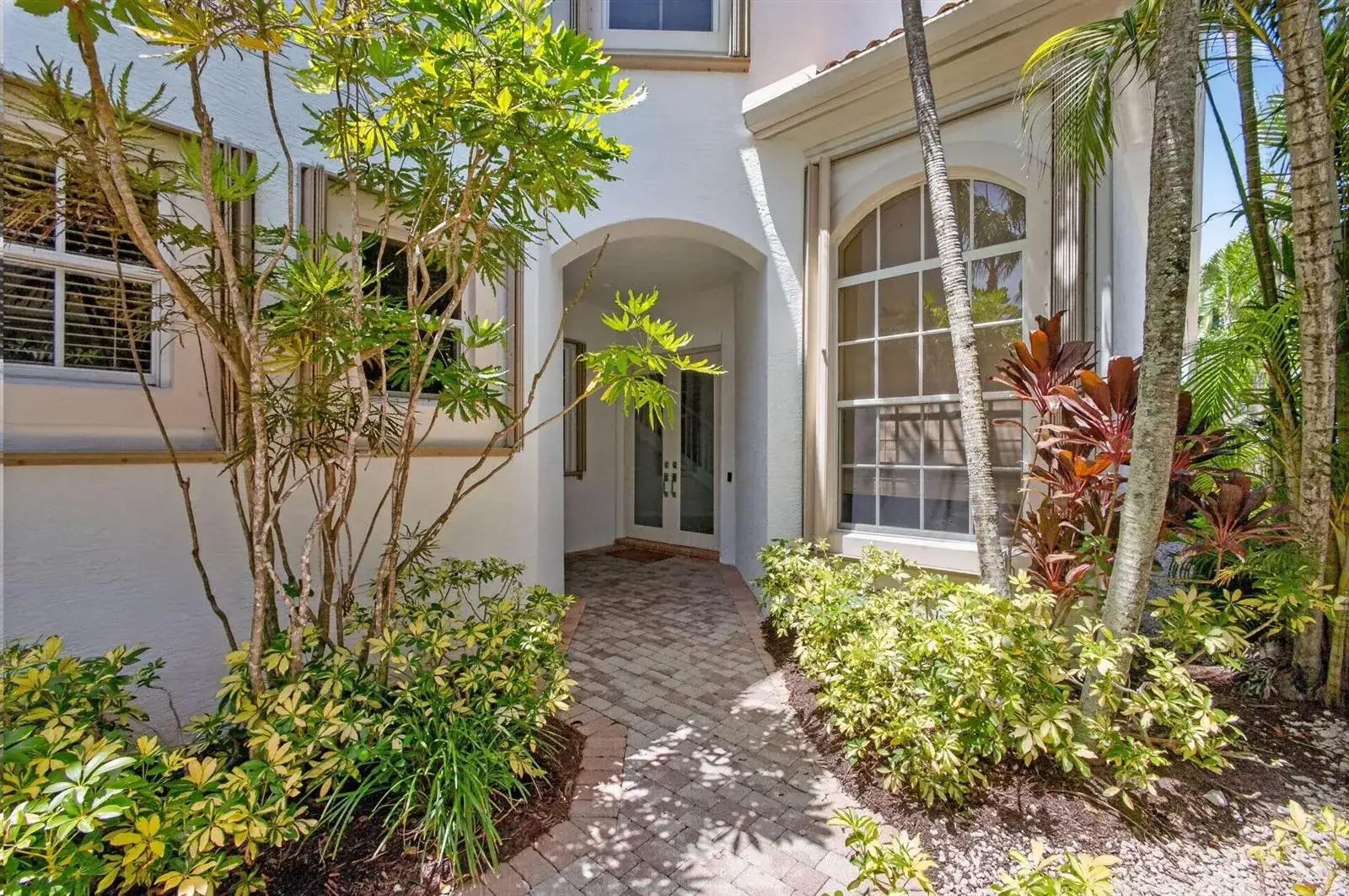 219 ANDALUSIA Drive, Palm Beach Gardens FL 33418 photo 2