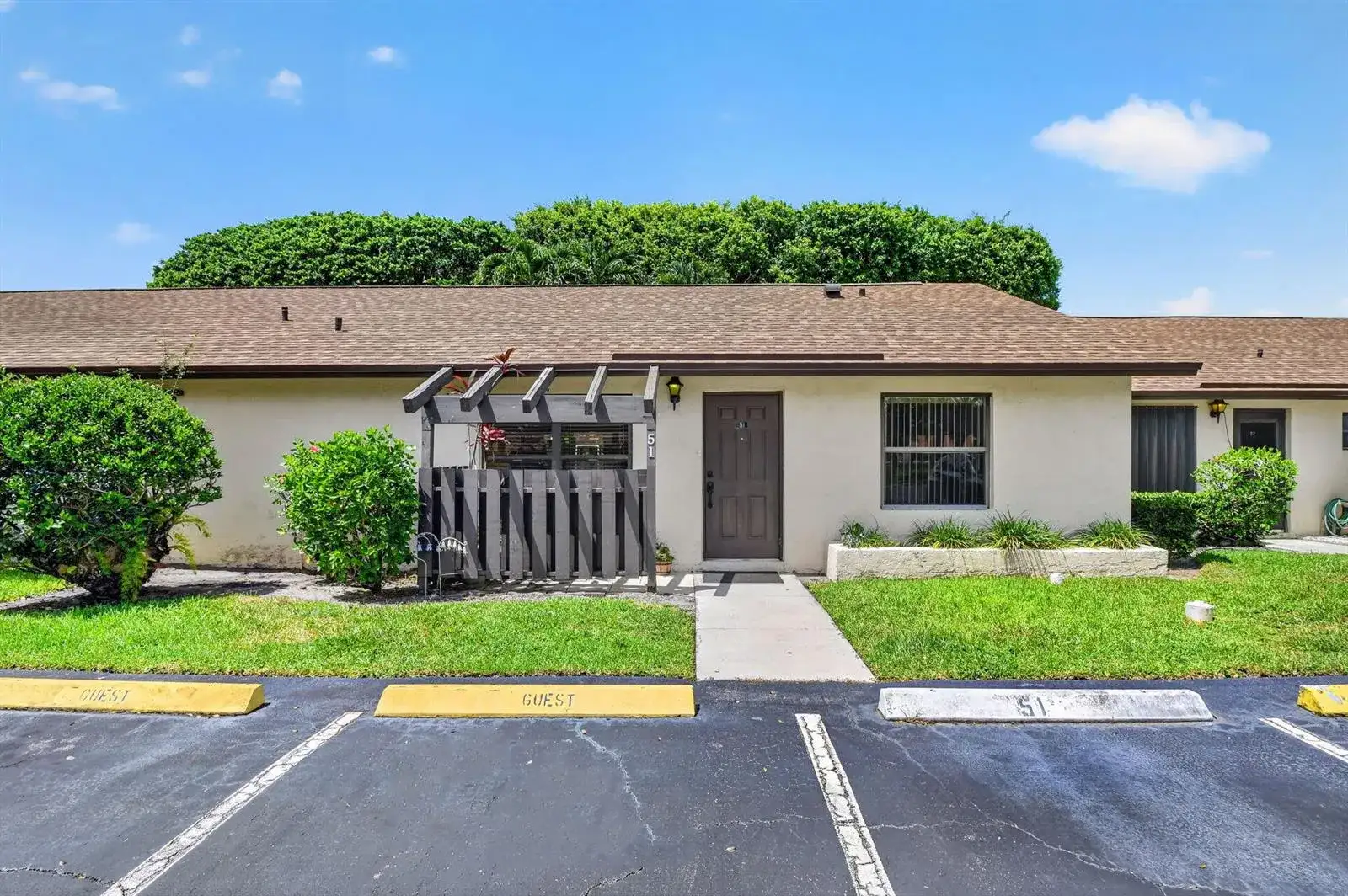 51 Via De Casas Norte, Boynton Beach FL 33426 photo 2