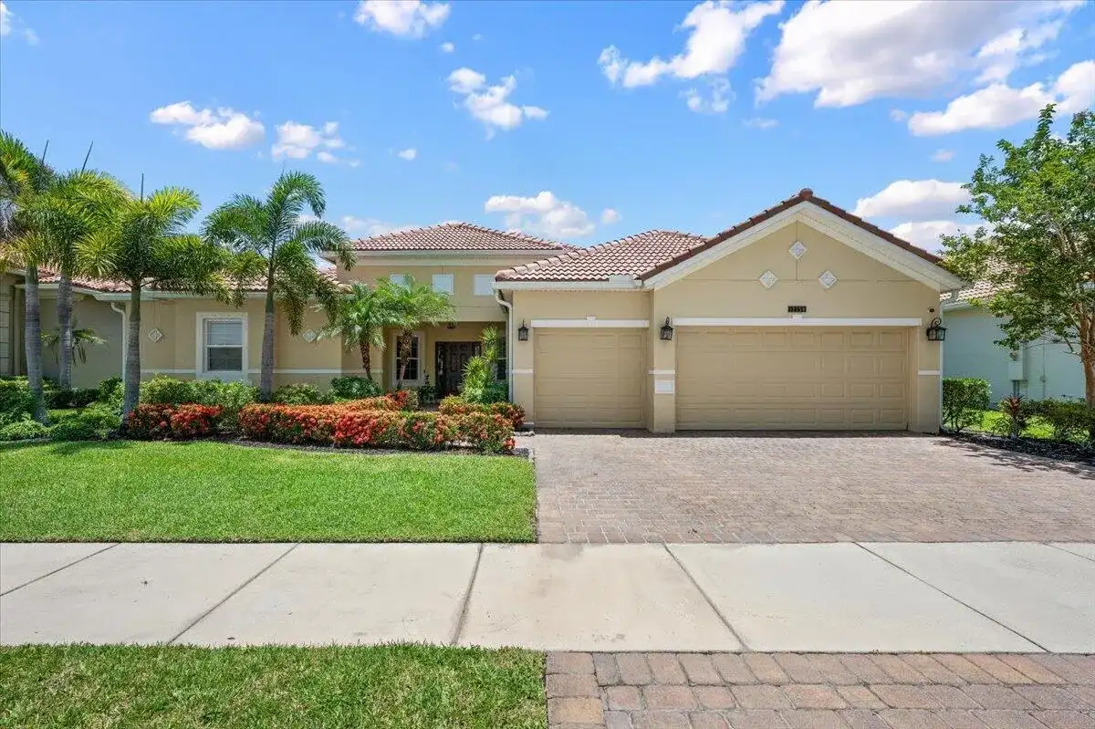 12158 SW AVENTINO Drive, Port St. Lucie FL 34987