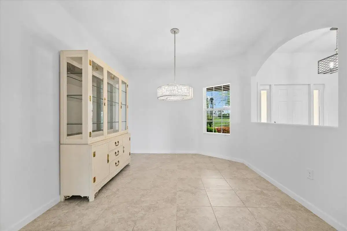 12158 SW AVENTINO Drive, Port St. Lucie FL 34987 photo 4