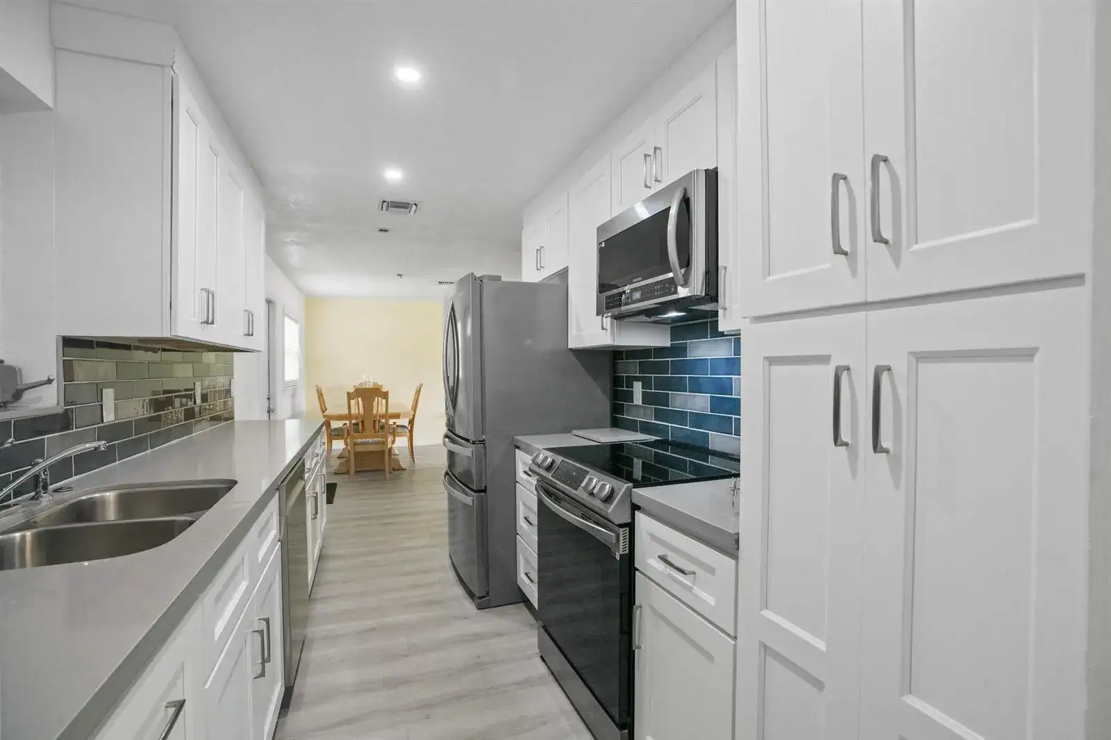 2270 SW 30TH Terrace, Fort Lauderdale FL 33312 photo 4