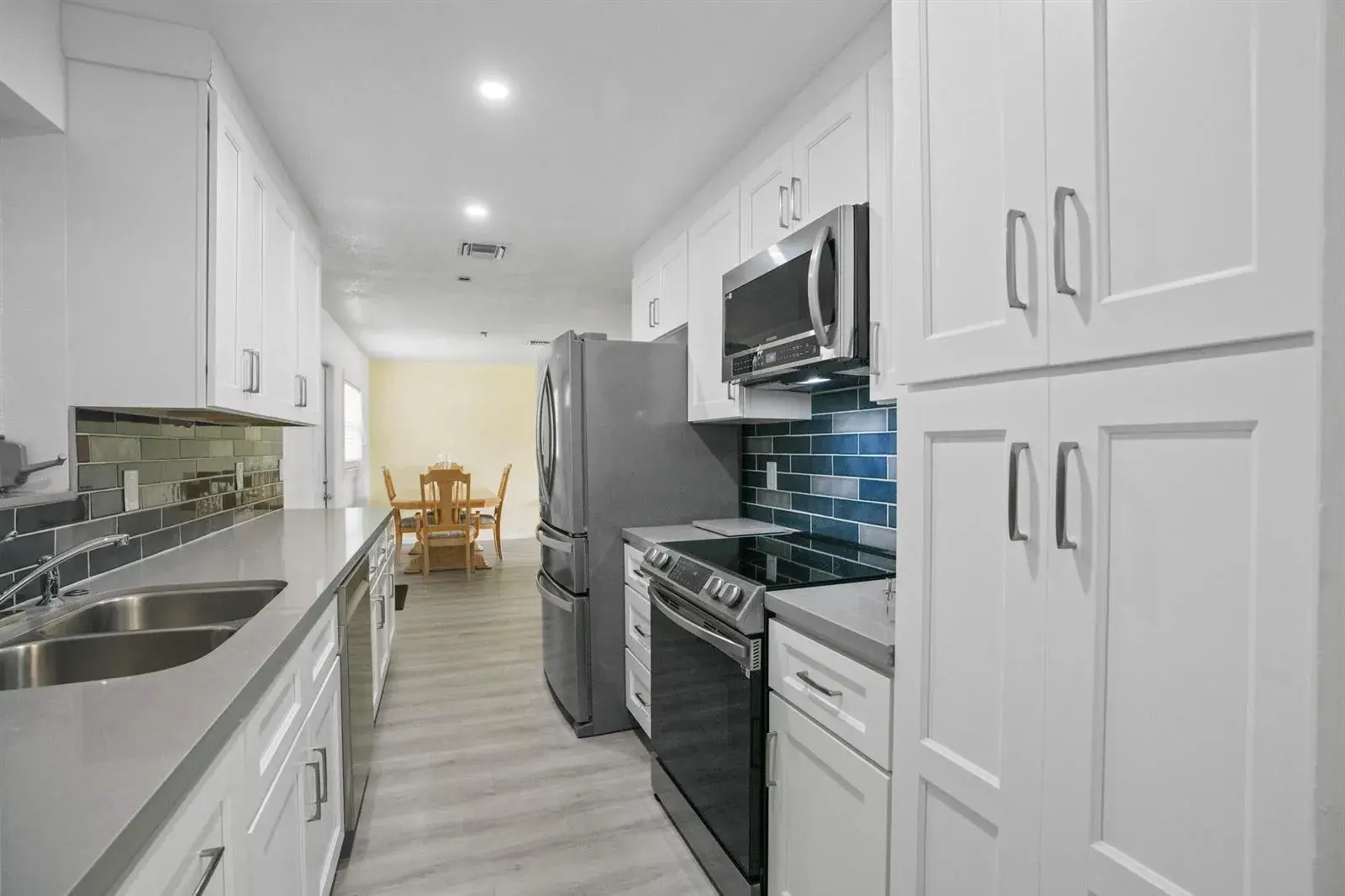 2270 SW 30TH Terrace, Fort Lauderdale FL 33312