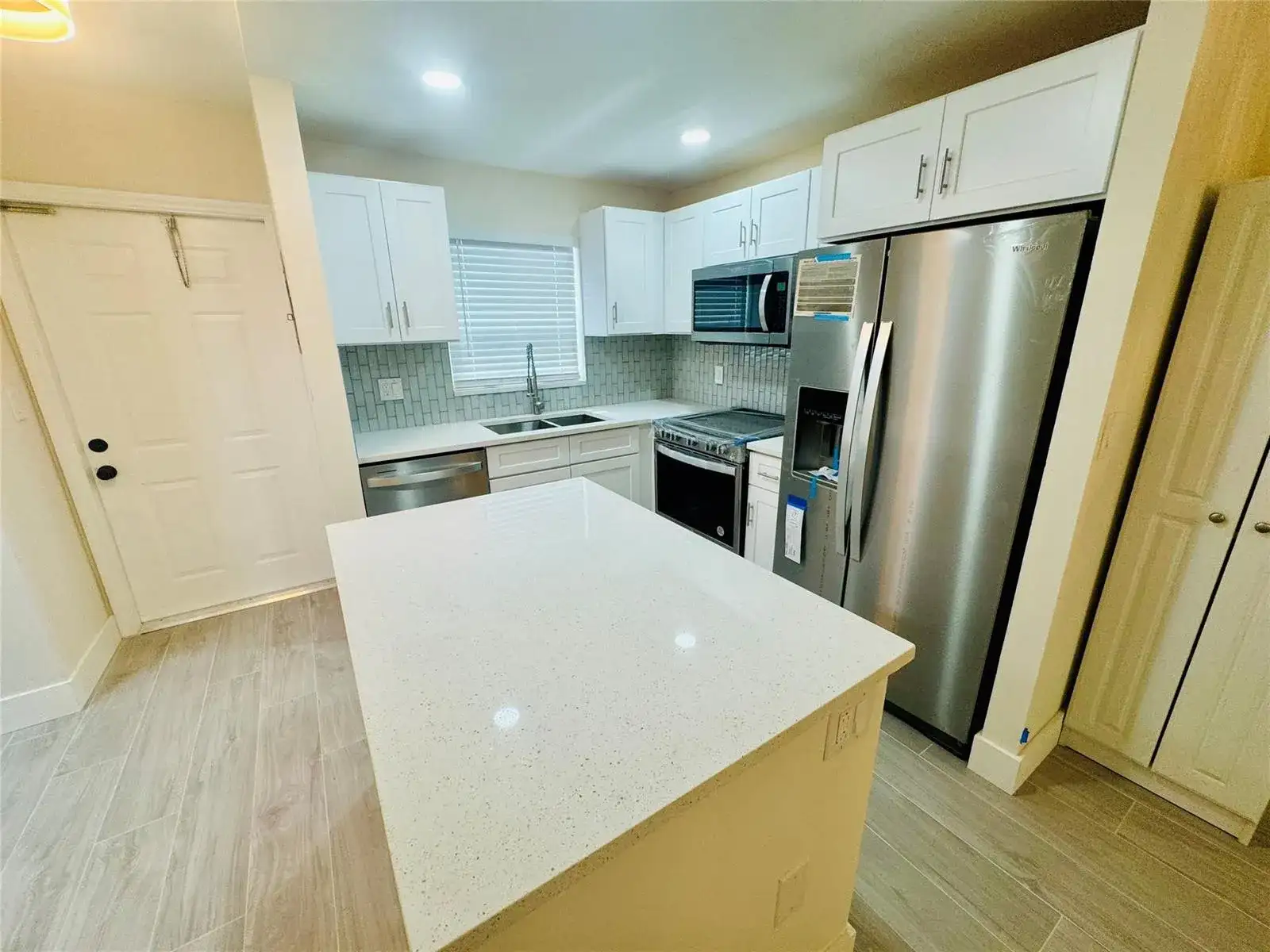 805 W OAKLAND PARK Boulevard # E5, Wilton Manors FL 33311 photo 3