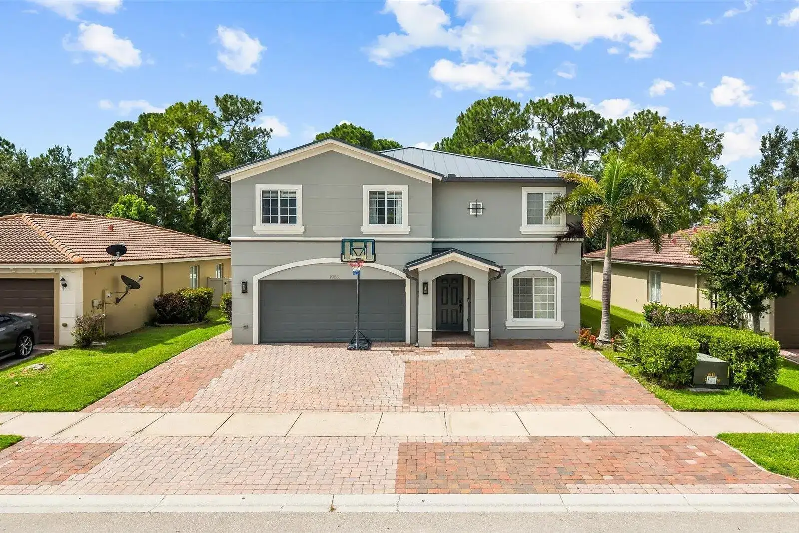 1982 SW JAMESPORT Drive SW, Port St. Lucie FL 34953 photo 2