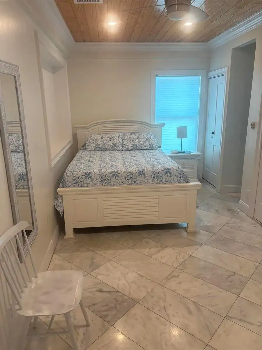630 CLAREMORE Drive, West Palm Beach FL 33401 photo 3