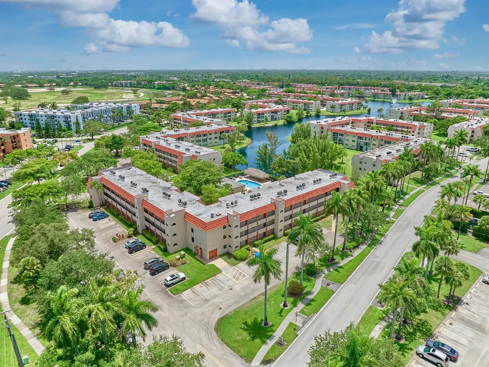 3091 E Sunrise Lakes Drive E # 212, Sunrise FL 33322 photo 3