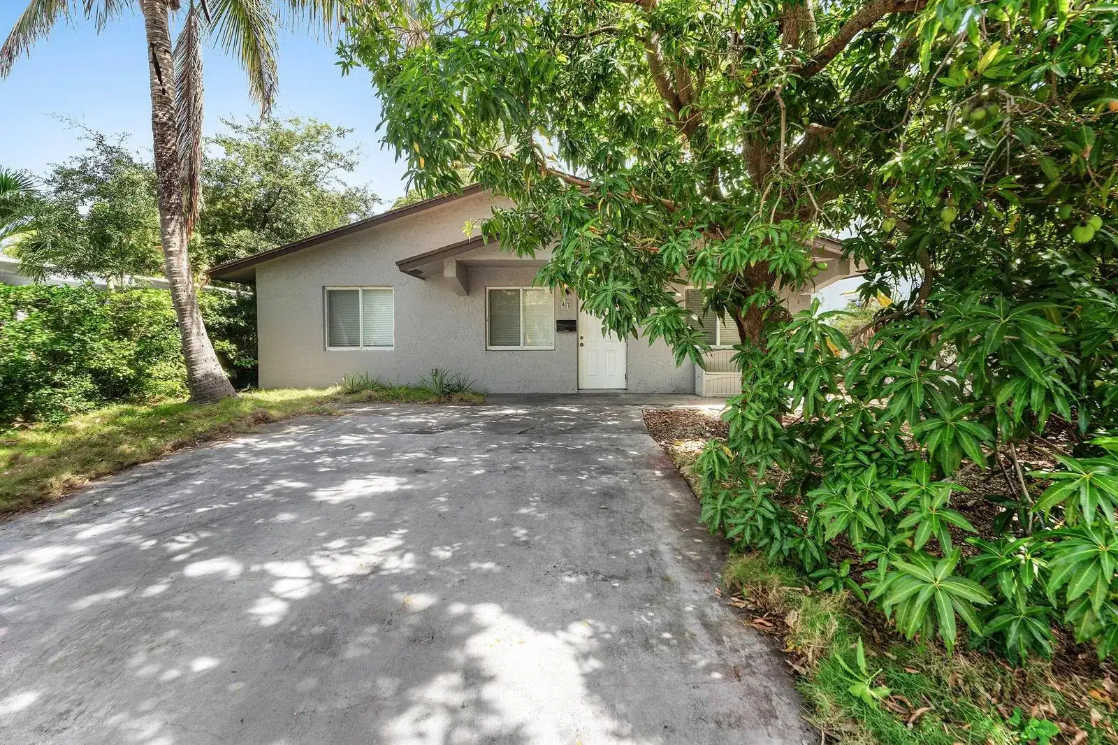 417 UPLAND Road, West Palm Beach FL 33401 photo 3