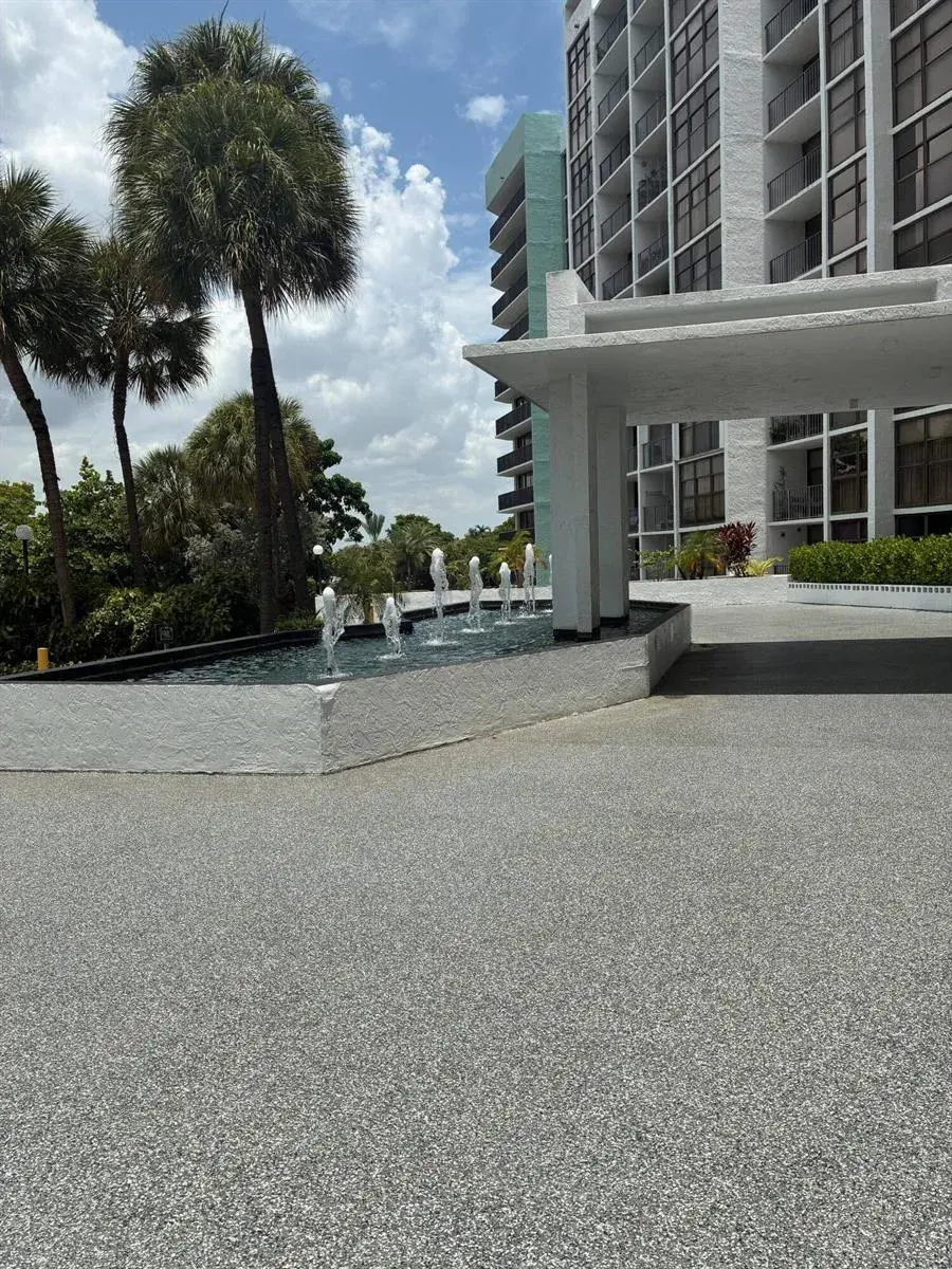 400 LESLIE Drive # 502, Hallandale Beach FL 33009