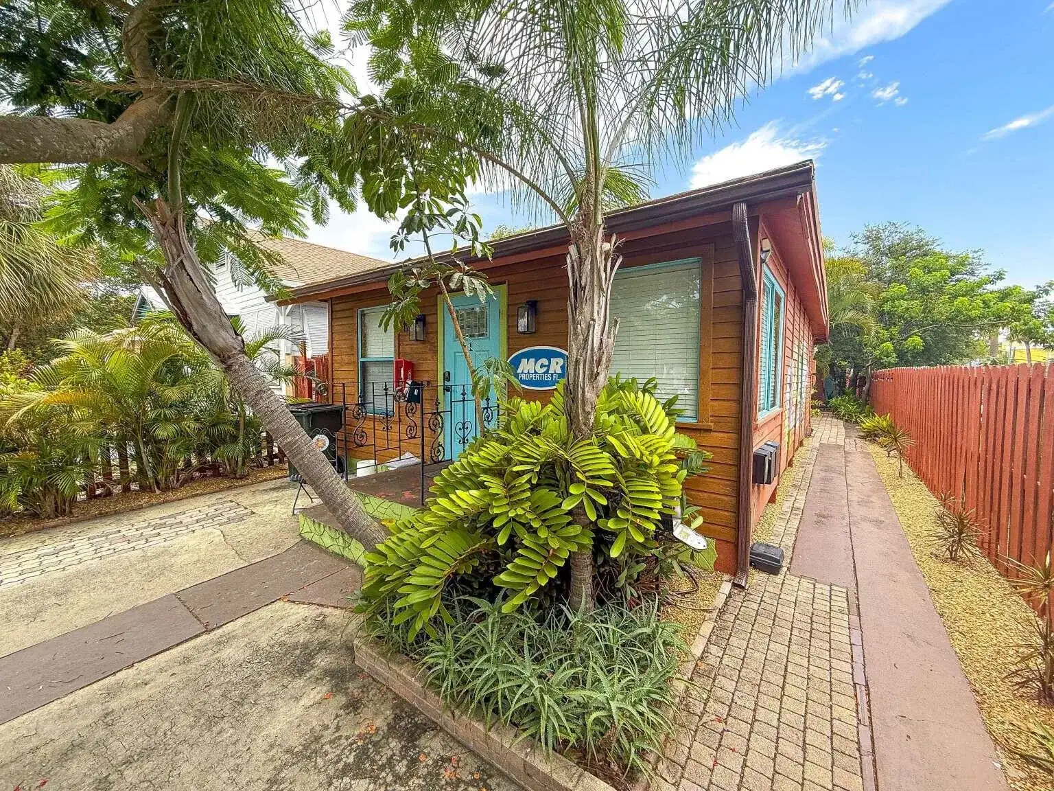 17 S L Street, FL 33460 photo 4