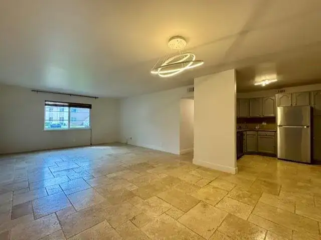 124 NE 19th Court # B102, Wilton Manors FL 33305 photo 4