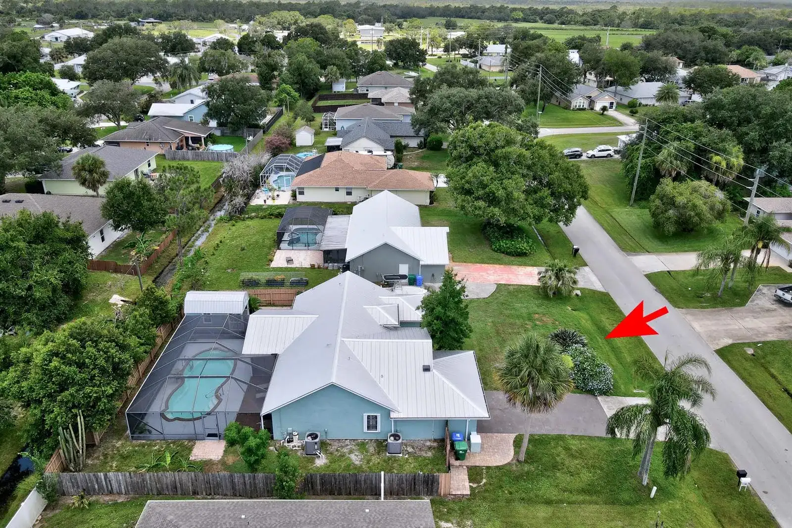 843 Vocelle Avenue, Sebastian FL 32958 photo 3