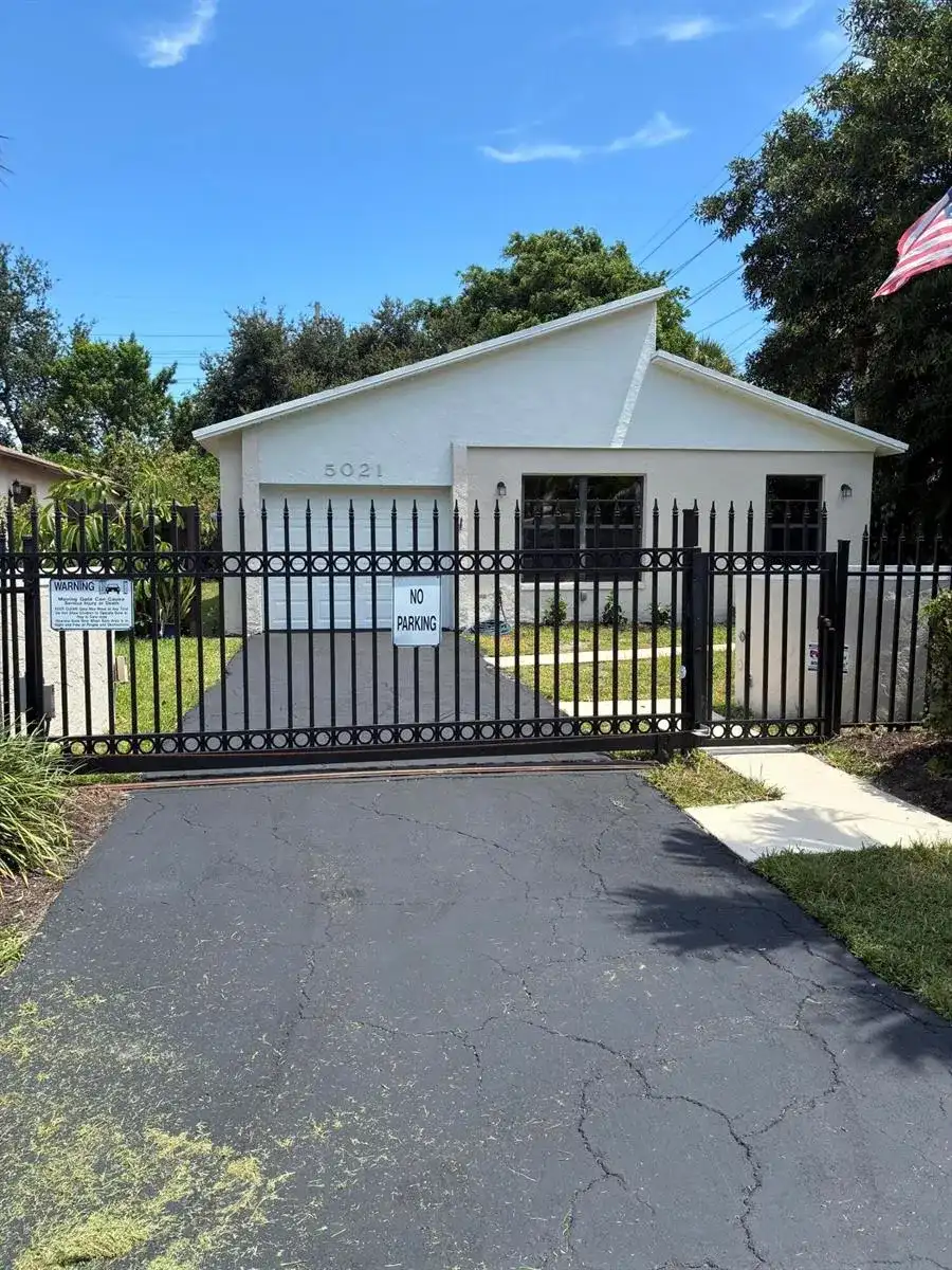 5021 Mirror Lakes Boulevard, Boynton Beach FL 33472