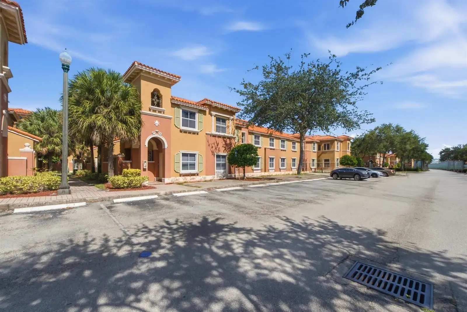 732 SW 106th Avenue # 2011, Pembroke Pines FL 33025 photo 3