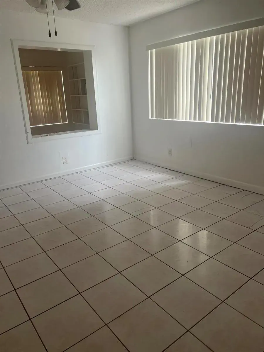 2035 RODMAN Street, Hollywood FL 33020