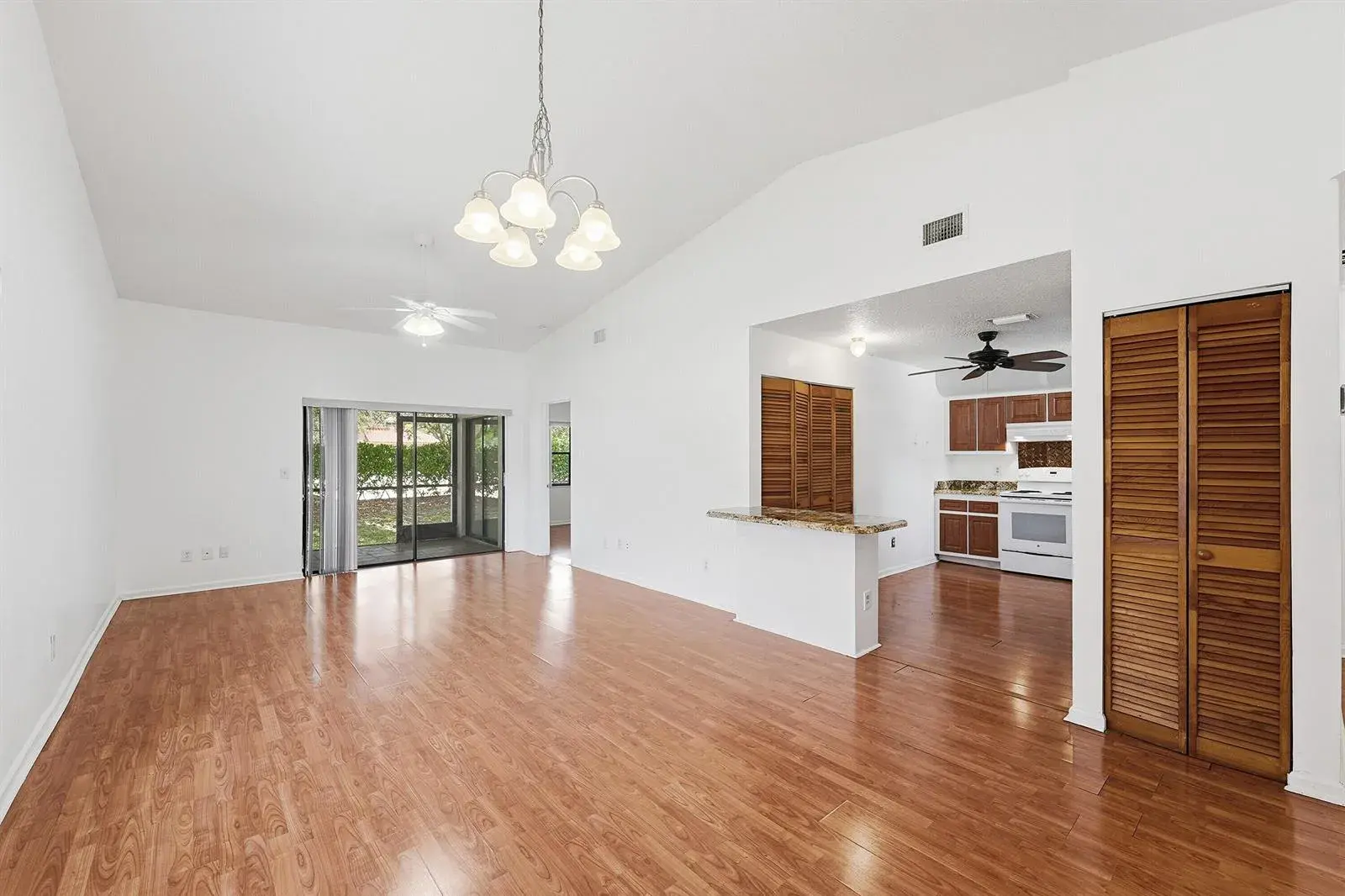 9641 Riverside Drive # 1F, Coral Springs FL 33071